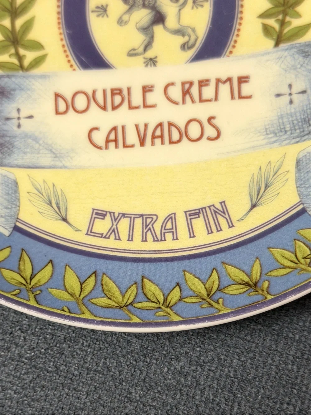Pottery Barn Vintage Label Camembert Superieur Extra Fin Cheese Plate 7”